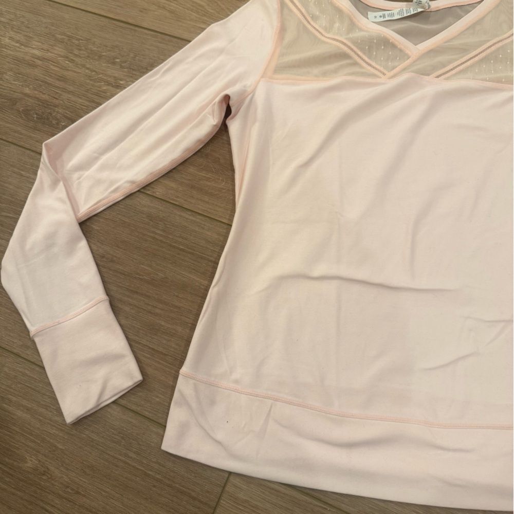 Lululemon Athletica Soft Pink Mesh Detail Long Sleeve Top - Picture 2 of 7